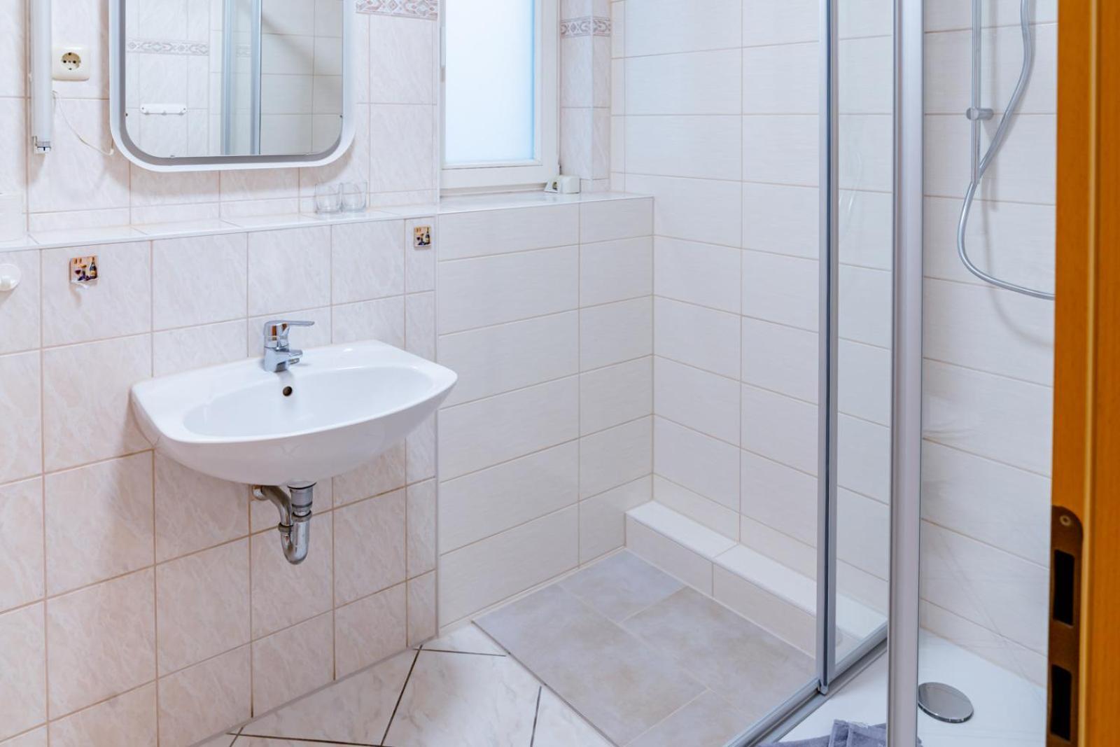 Apartmenthaus Chrischanshof Rostock Esterno foto